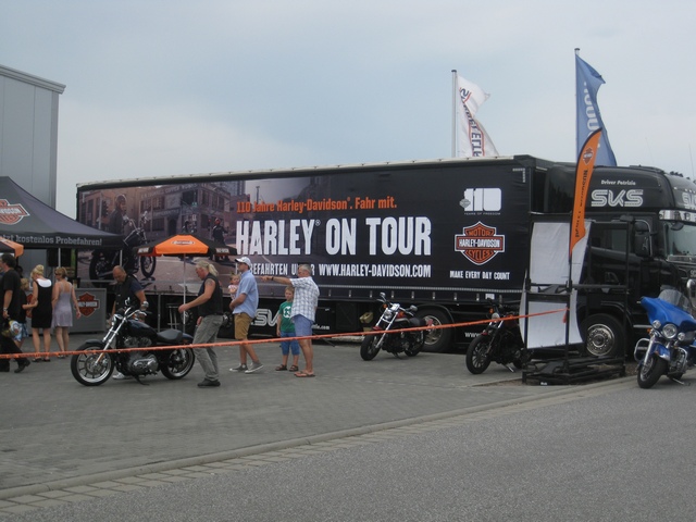 Harley_on_Tour_27.JPG