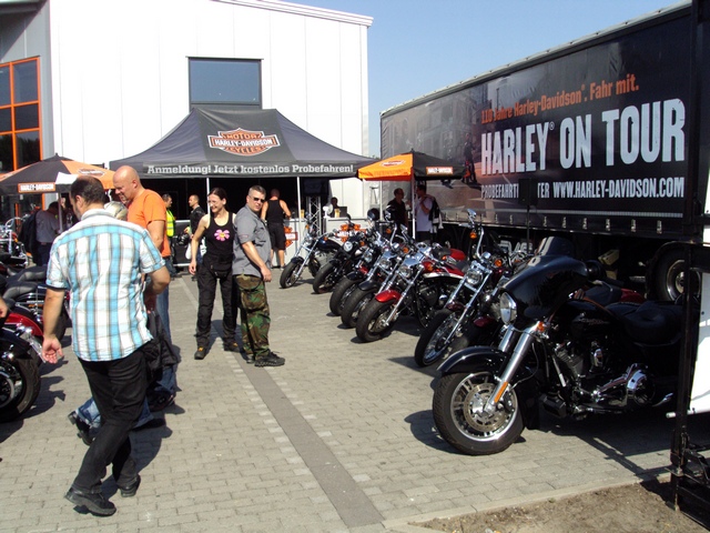 Harley_on_Tour_52.JPG -                                